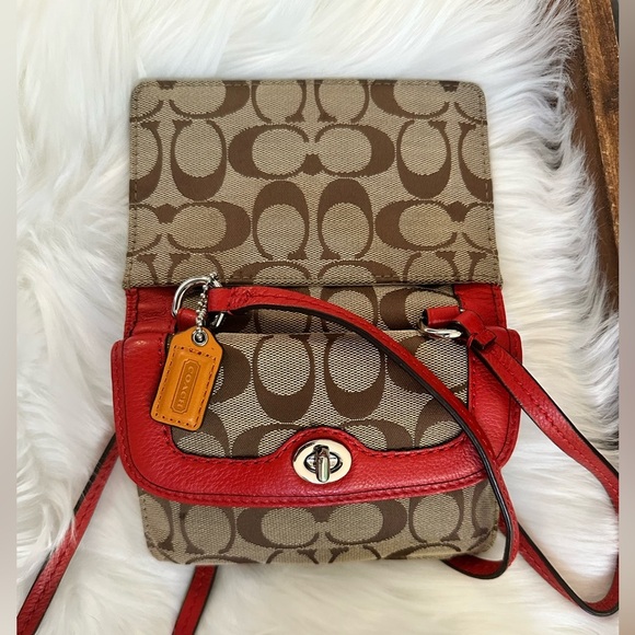 NEW!! Coach Park Dylan Crossbody Wallet | Signature Khaki & Cherry Red | NWOT - Picture 6 of 6